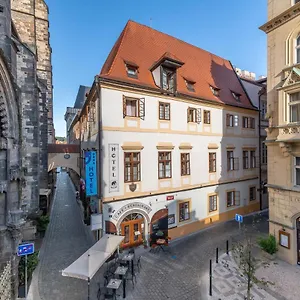 Hotel Cerny Slon, Praga